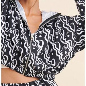 Dazey LA Waterfall Woman Windbreaker Sz M